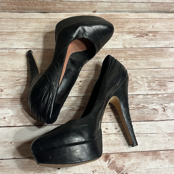 Vince Camuto Black Leather Stiletto Heels Size 9B/38 - Picture 4 of 13